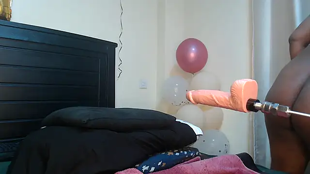 Snapshot of NIKKIE_LOVE chatting on 01/27/25, 09:02 NIKKIE LOVE online show from 01/27/25, 09:02