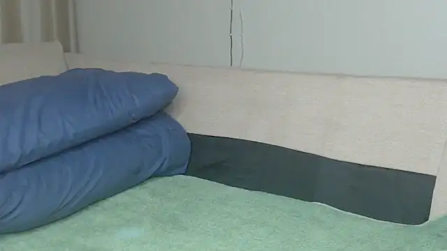 Snapshot of NIKKIE_LOVE chatting on 10/10/25, 08:52 NIKKIE LOVE online show from 10/10/25, 08:52