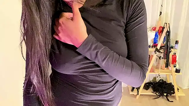 Nisha2708 online show from 02/17/25, 08:58