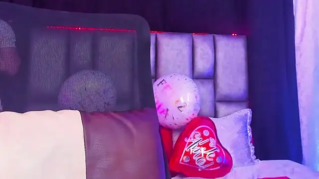 michacosio online show from 02/15/25, 05:30