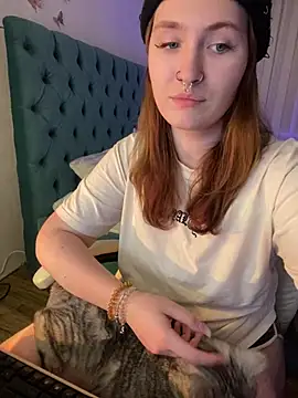  Chlo  e online show from 02/04/25, 04:26