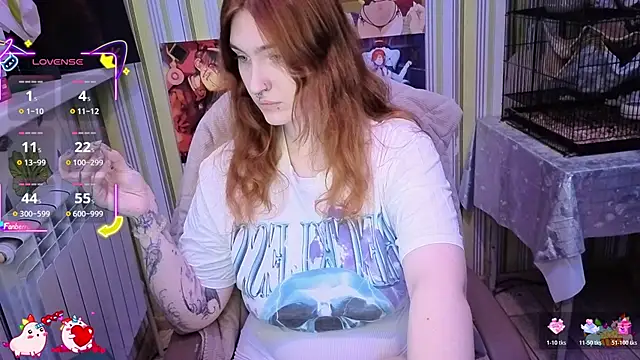  Chlo  e online show from 11/16/25, 12:55