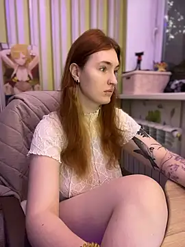  Chlo  e online show from 11/20/25, 12:38