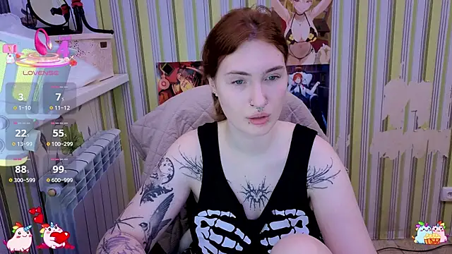  Chlo  e online show from 11/21/25, 05:33