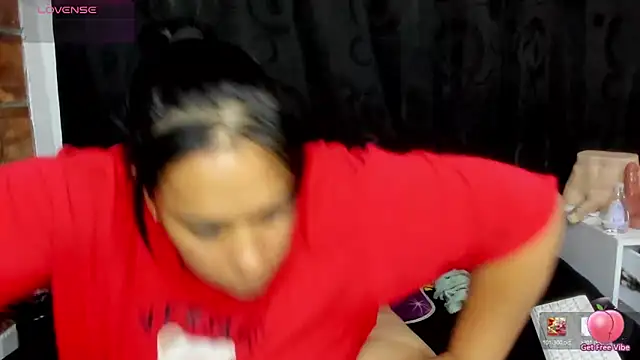 Snapshot of Sofie-Storm chatting on 02/16/26, 06:48 Sofie-Storm online show from 02/16/26, 06:48