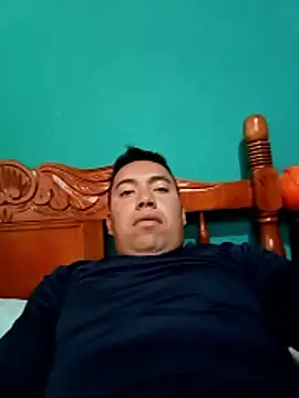 Snapshot of Diego_leon27 chatting on 12/28/24, 07:01 Diego leon27 online show from 12/28/24, 07:01