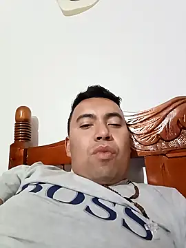 Snapshot of Diego_leon27 chatting on 01/08/25, 12:06 Diego leon27 online show from 01/08/25, 12:06