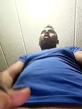 Snapshot of Diego_leon27 chatting on 02/01/25, 09:54 Diego leon27 online show from 02/01/25, 09:54