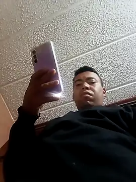 Snapshot of Diego_leon27 chatting on 09/10/25, 02:55 Diego leon27 online show from 09/10/25, 02:55