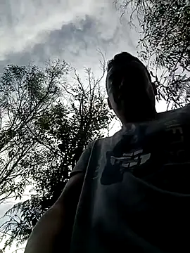 Snapshot of Diego_leon27 chatting on 11/11/25, 02:06 Diego leon27 online show from 11/11/25, 02:06