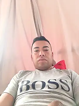 Snapshot of Diego_leon27 chatting on 11/25/25, 03:34 Diego leon27 online show from 11/25/25, 03:34