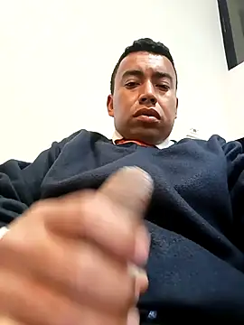 Snapshot of Diego_leon27 chatting on 02/22/26, 05:51 Diego leon27 online show from 02/22/26, 05:51