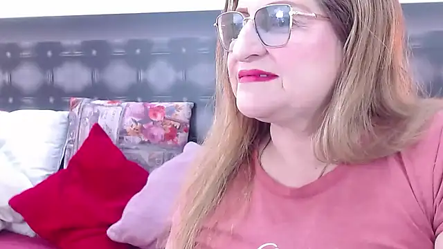 sandra 20 online show from 11/02/25, 10:17