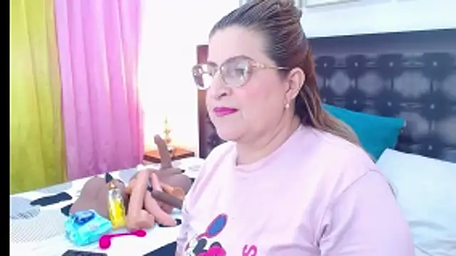 sandra 20 online show from 05/30/26, 11:07