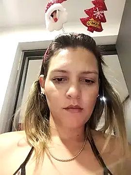 Snapshot of Mia_Hampton chatting on 12/23/24, 10:55 Mia Hampton online show from 12/23/24, 10:55