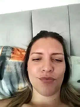 Snapshot of Mia_Hampton chatting on 01/21/25, 09:57 Mia Hampton online show from 01/21/25, 09:57