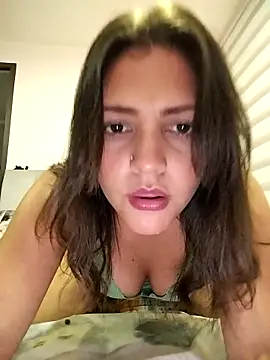 Snapshot of Mia_Hampton chatting on 02/23/25, 01:13 Mia Hampton online show from 02/23/25, 01:13