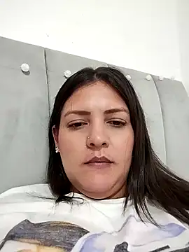 Snapshot of Mia_Hampton chatting on 10/10/25, 07:57 Mia Hampton online show from 10/10/25, 07:57