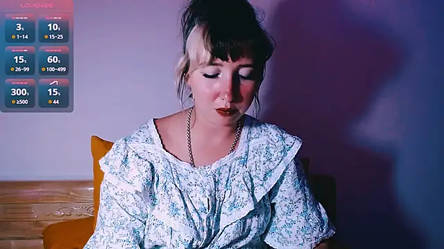 Cosmo Riri online show from 02/08/26, 10:29