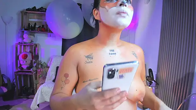 Cuttiealice online show from 02/12/25, 03:38