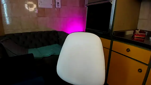 Leticia goddes online show from 01/11/25, 05:31