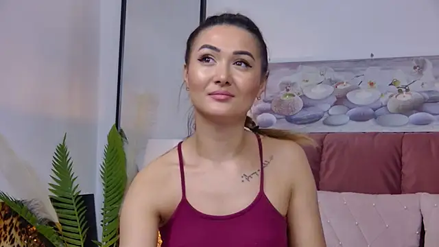 NicolLopeze online show from 02/08/25, 04:36