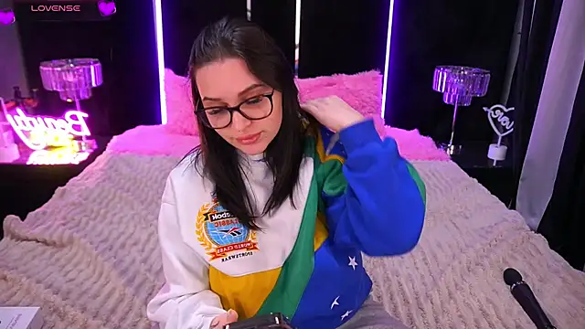 Snapshot of JeysyPotter chatting on 12/14/24, 07:07 JeysyPotter online show from 12/14/24, 07:07