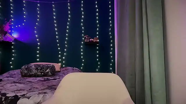 MistyParadiso online show from 01/15/25, 06:29