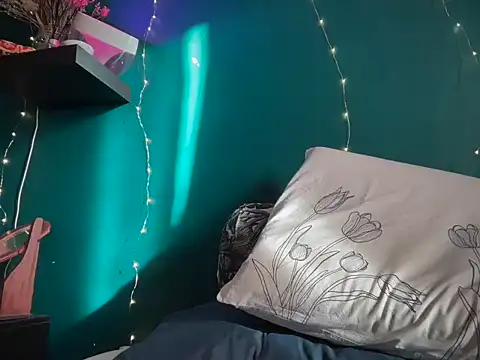 MistyParadiso online show from 03/18/25, 04:04