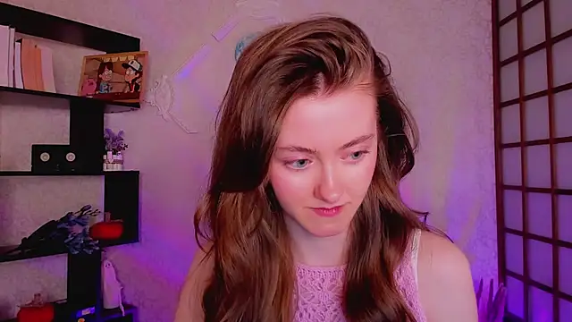 KateCuddle online show from 12/19/24, 05:29