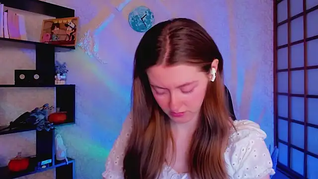 KateCuddle online show from 12/20/24, 02:30