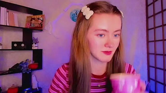 KateCuddle online show from 12/23/24, 04:55