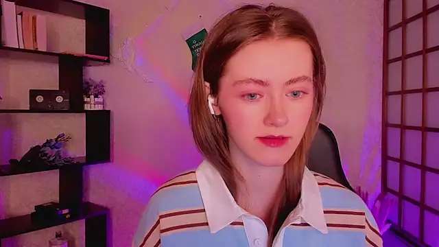 KateCuddle online show from 12/30/24, 01:37