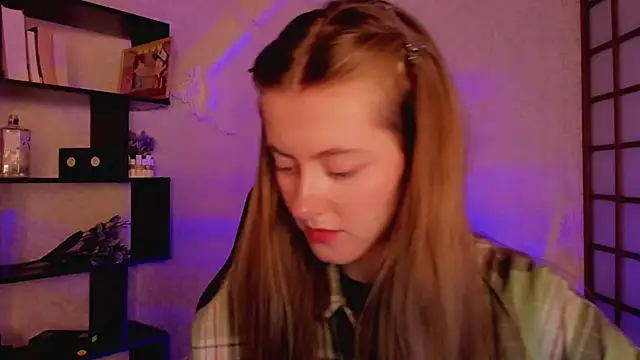 KateCuddle online show from 01/28/25, 02:11