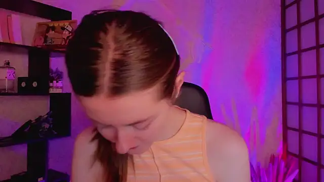 KateCuddle online show from 02/05/25, 03:45