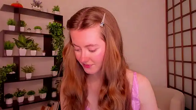 KateCuddle online show from 10/15/25, 02:22