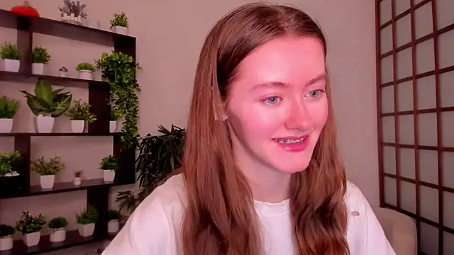 KateCuddle online show from 10/17/25, 02:37