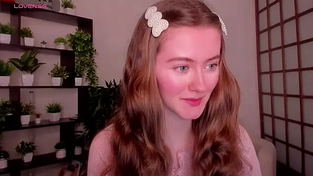 KateCuddle online show from 12/22/25, 02:41