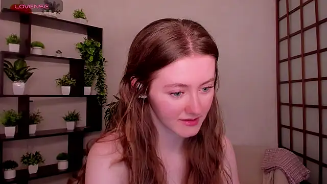 Snapshot of KateCuddle chatting on 06/22/26, 02:24 KateCuddle online show from 06/22/26, 02:24