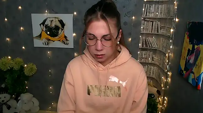 Sport Tall Doll online show from 01/03/25, 08:21