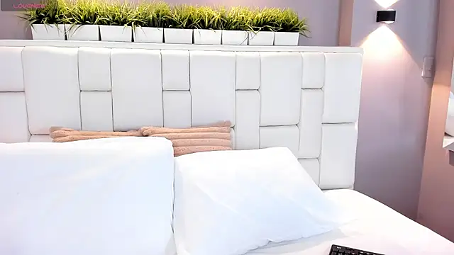 ValeriaGarcia online show from 02/28/25, 12:31