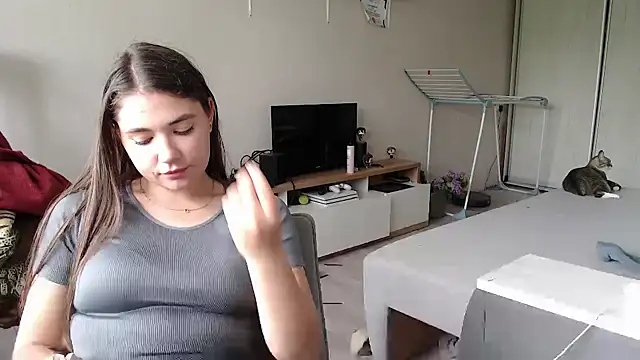 Snapshot of delightful_sofi chatting on 05/14/26, 01:18 delightful sofi online show from 05/14/26, 01:18