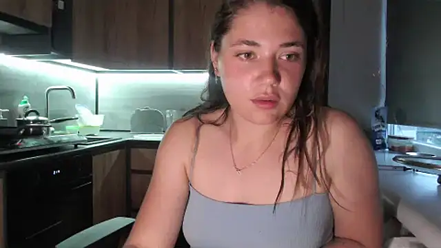 Snapshot of delightful_sofi chatting on 05/17/26, 04:25 delightful sofi online show from 05/17/26, 04:25