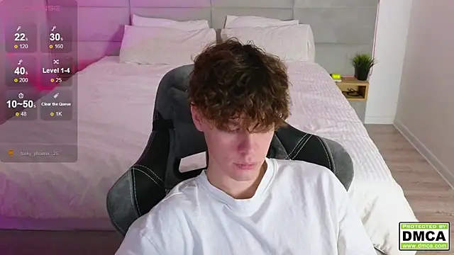 cute thomas online show from 02/11/25, 08:52