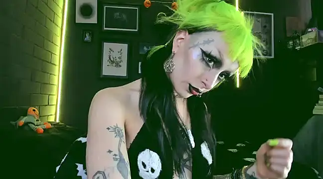 insania 9999  online show from 12/13/24, 05:10