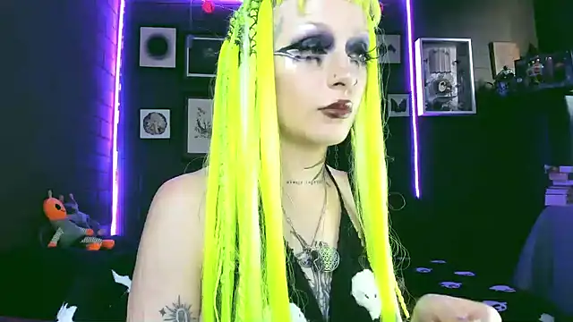 insania 9999  online show from 02/20/25, 07:52