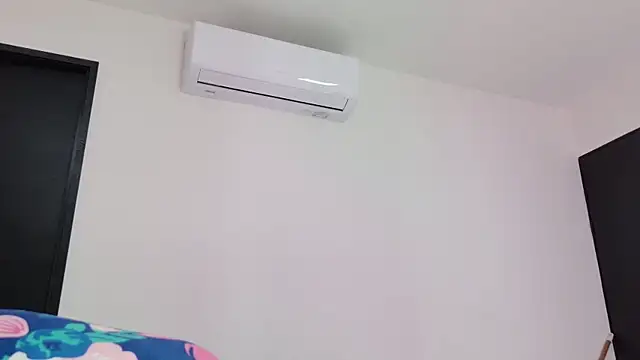 celeste sea online show from 04/15/26, 07:21