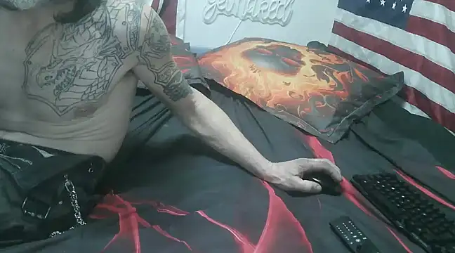 Snapshot of Spotless_Load chatting on 01/14/25, 03:43 Spotless Load online show from 01/14/25, 03:43