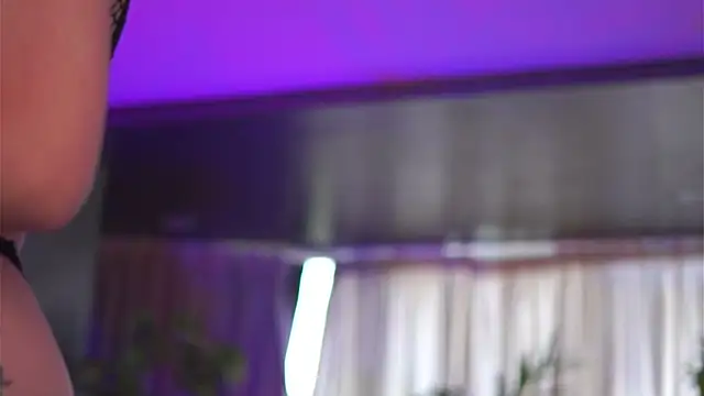 HotSkinnyX online show from 09/15/25, 05:40