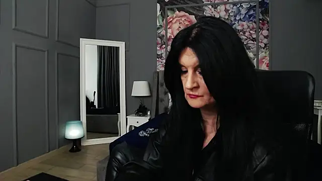 DomMelissaW online show from 12/11/24, 11:21